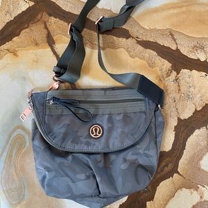 Lululemon Camo Festival Bag